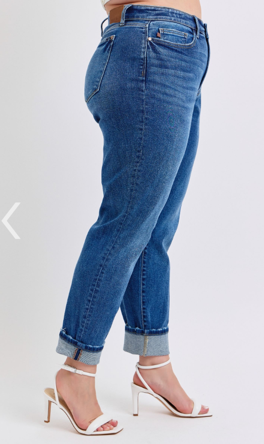 Julia Vintage Wash With Cuff - Curvy