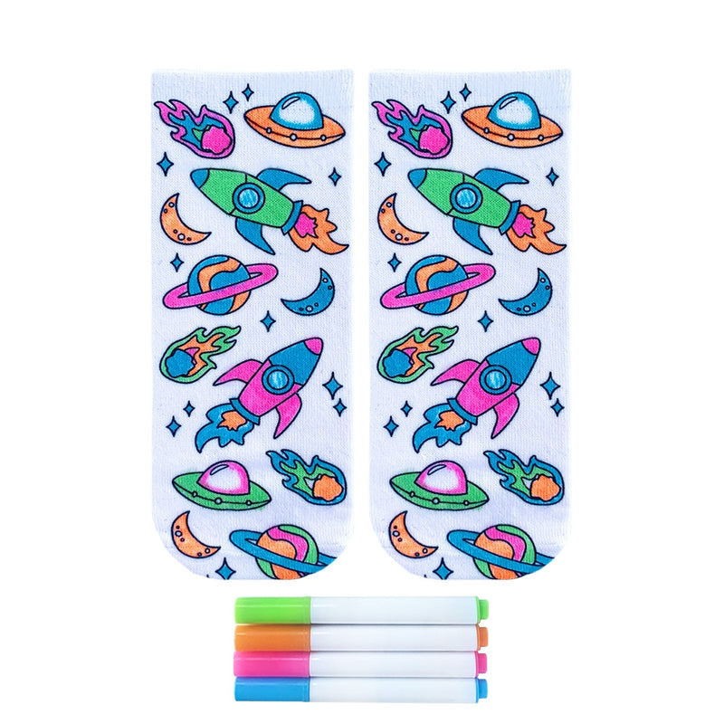 Coloring Socks