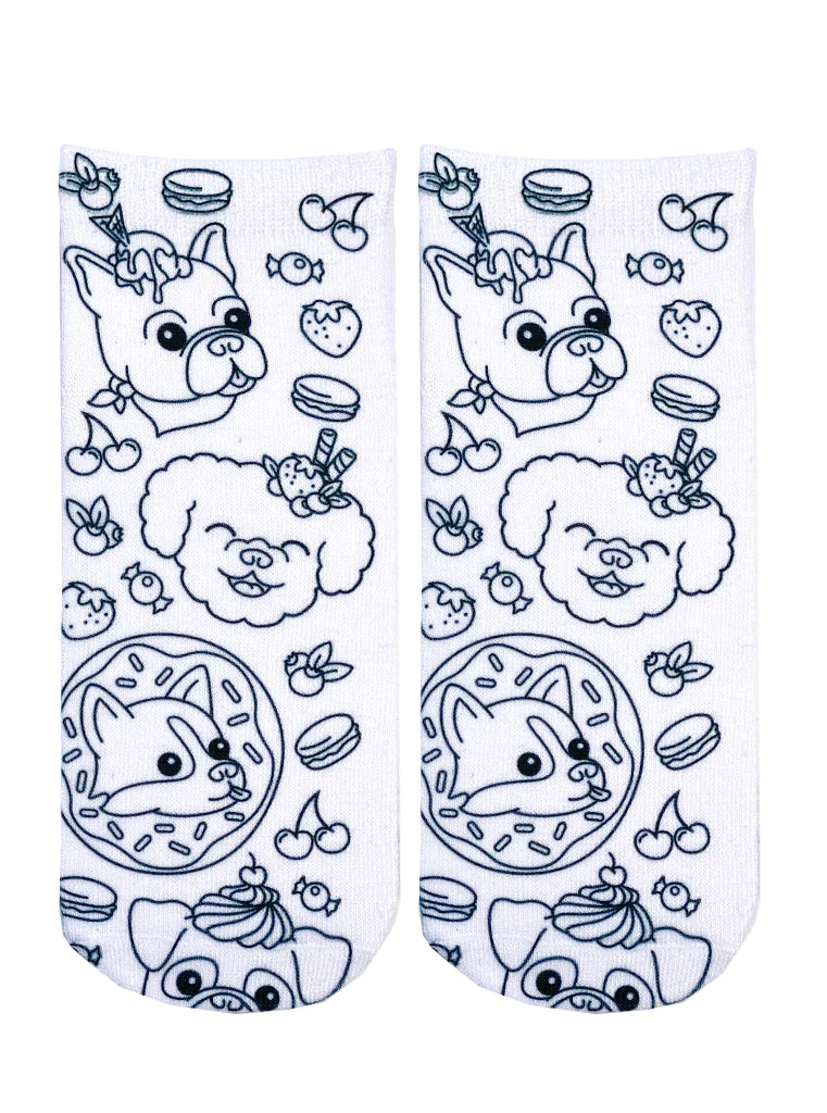 Coloring Socks