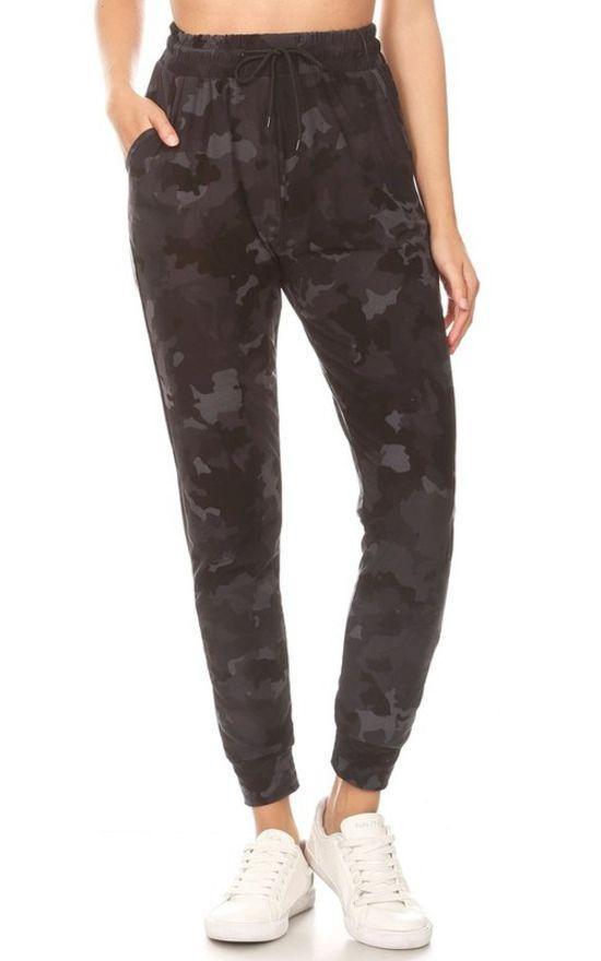 Grace Everyday Camo Joggers-Red Ribbon-Sandy&