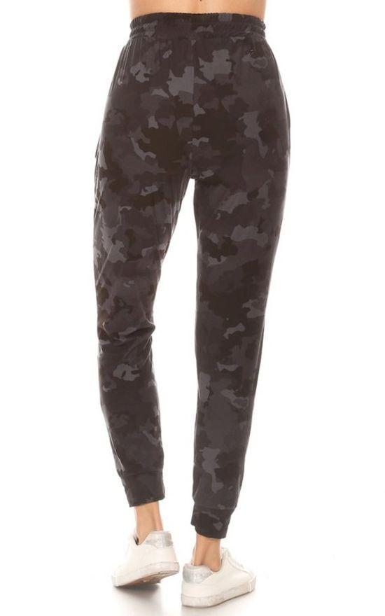 Grace Everyday Camo Joggers-Red Ribbon-Sandy&