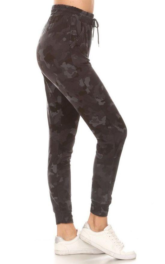 Grace Everyday Camo Joggers-Red Ribbon-Sandy&