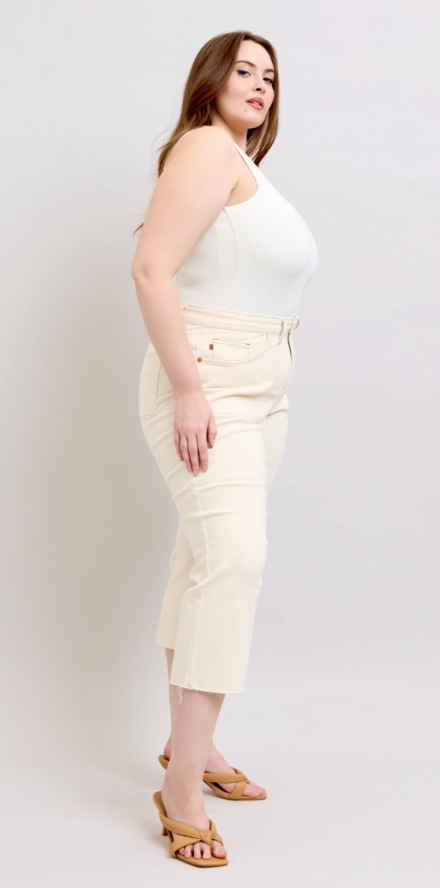 Cassandra Ecru Crop - Curvy