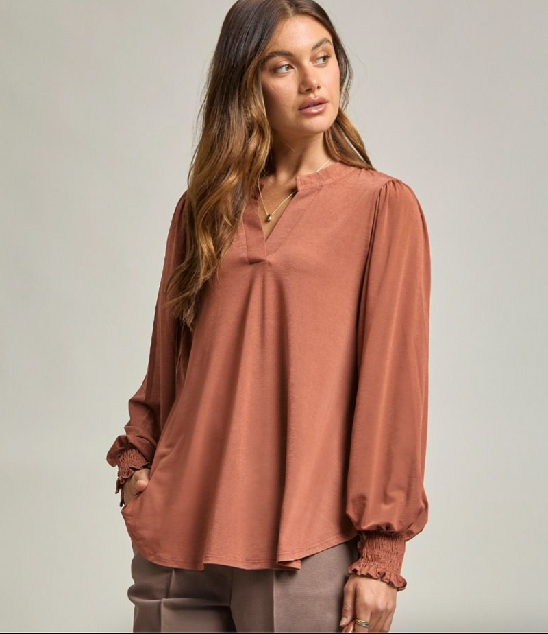 Tessa Smocked Cuff Lizzy