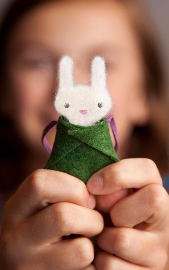 Craftastic - Bunny Necklace Kit-Ann Williams-Sandy&