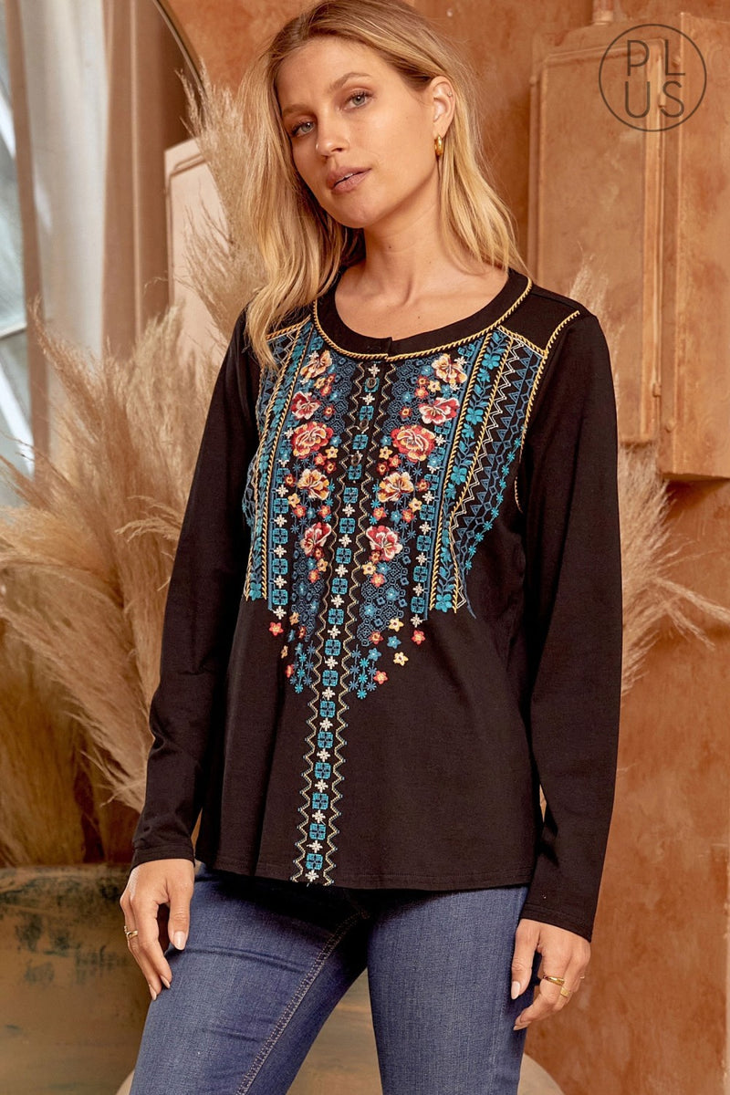 Aria Embroidered Blouse - Curvy
